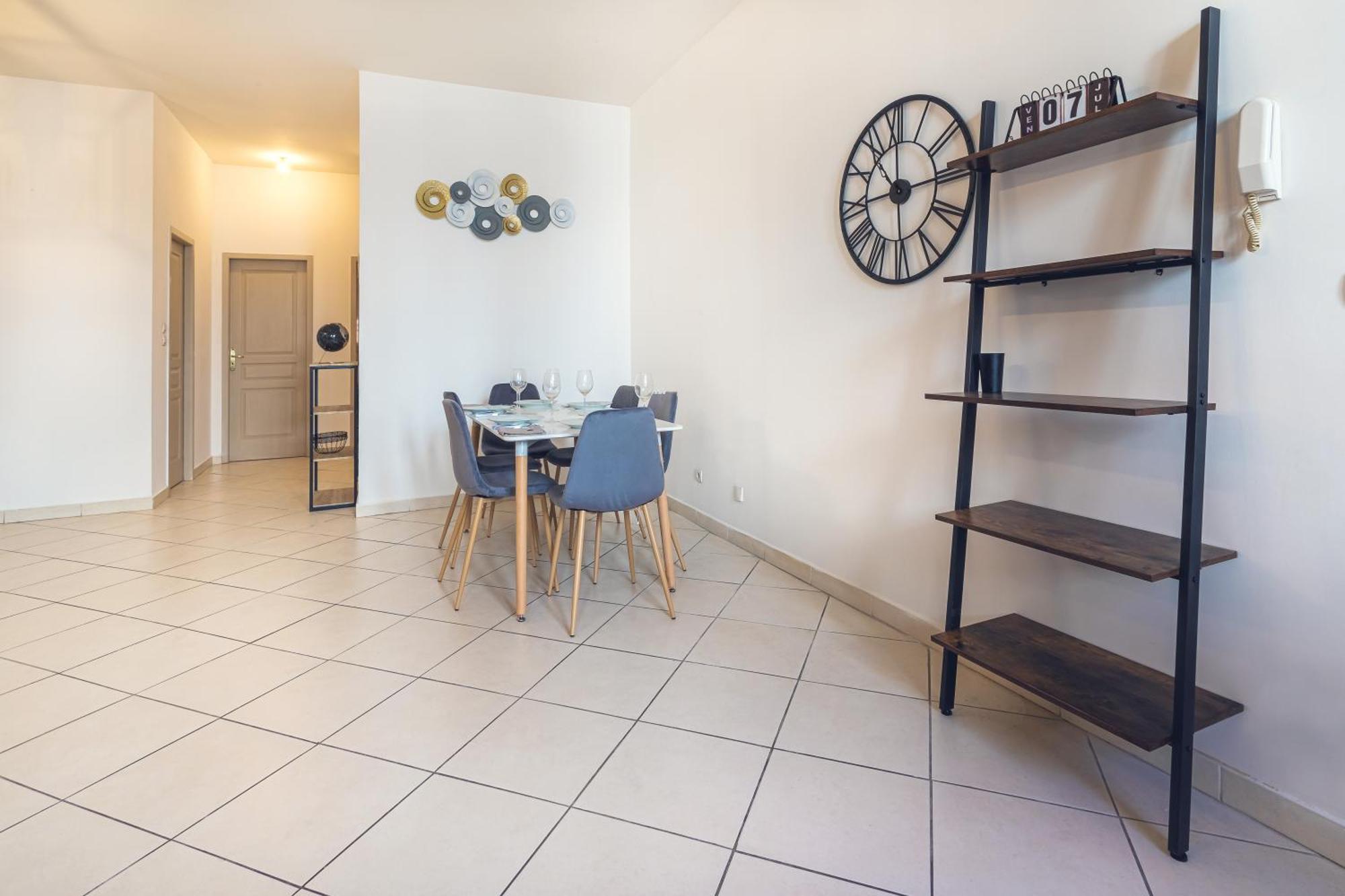 Grand appartement climatisé 3 chambres 6-8 pers Béziers Exterior foto