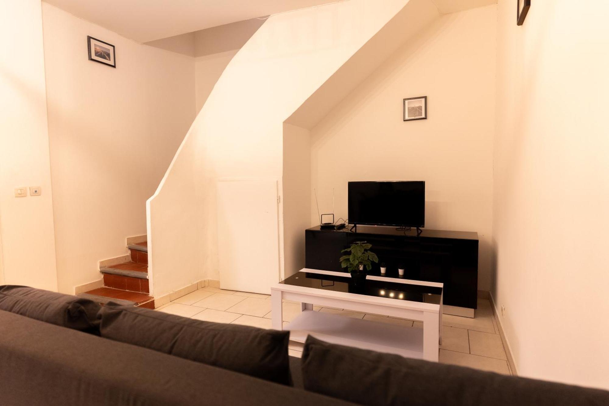 Grand appartement climatisé 3 chambres 6-8 pers Béziers Exterior foto